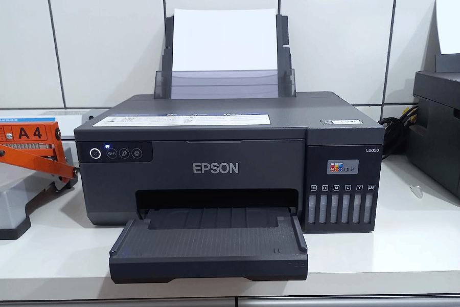 Impressora Epson EcoTank L8050 Ambientada