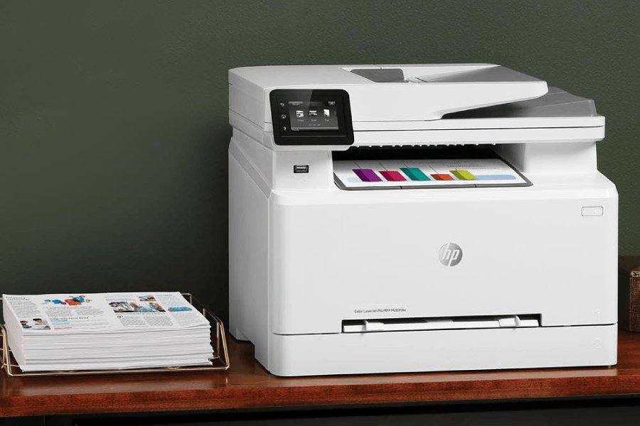 Impressora multifuncional LaserJet Pro M283fdw Ambientada